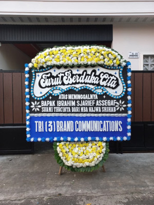 Papan Bunga Duka di Tanimbar Utara